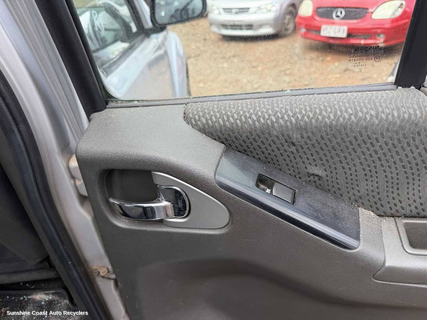 2005-2015 Nissan Navara Door Handle