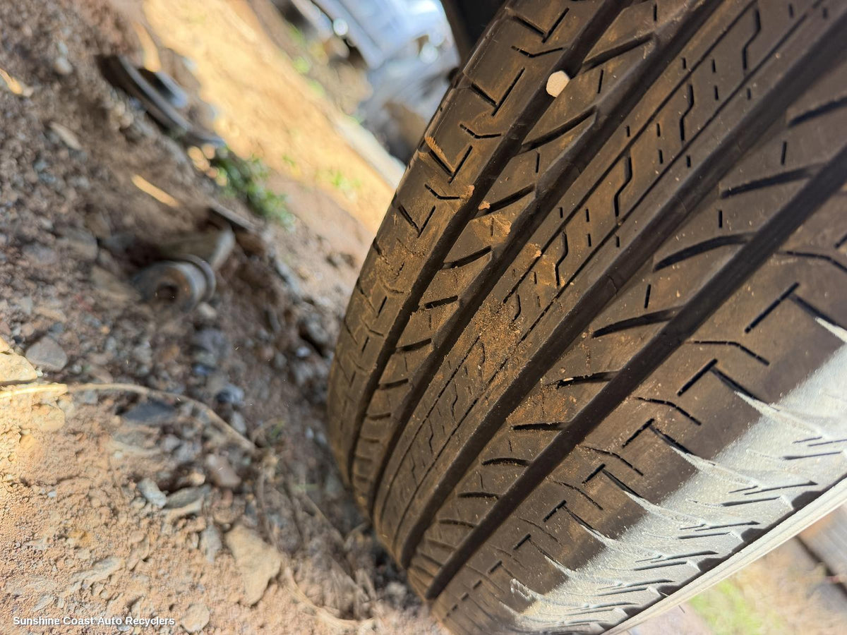 1998-2018 Suzuki Jimny Tyre
