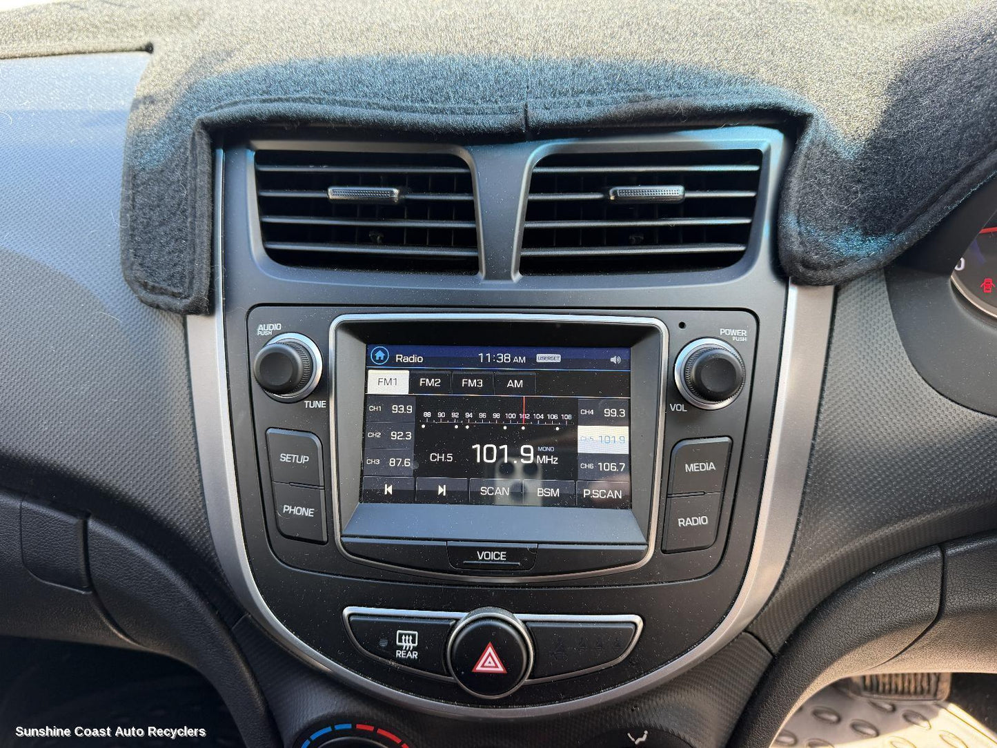 2015-2019 Hyundai Accent Radio Cd Dvd Sat Tv
