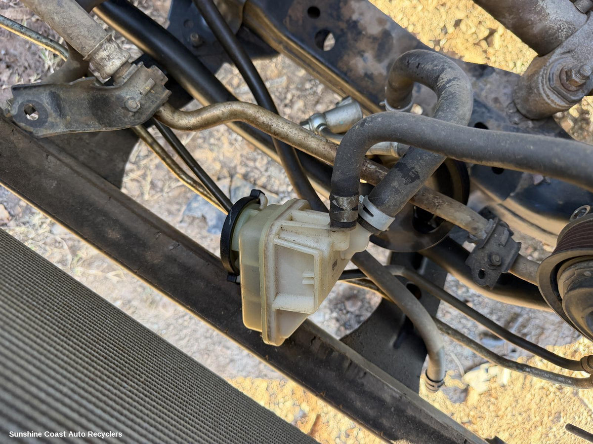 2015-2025 Toyota Hilux P S Reservoir