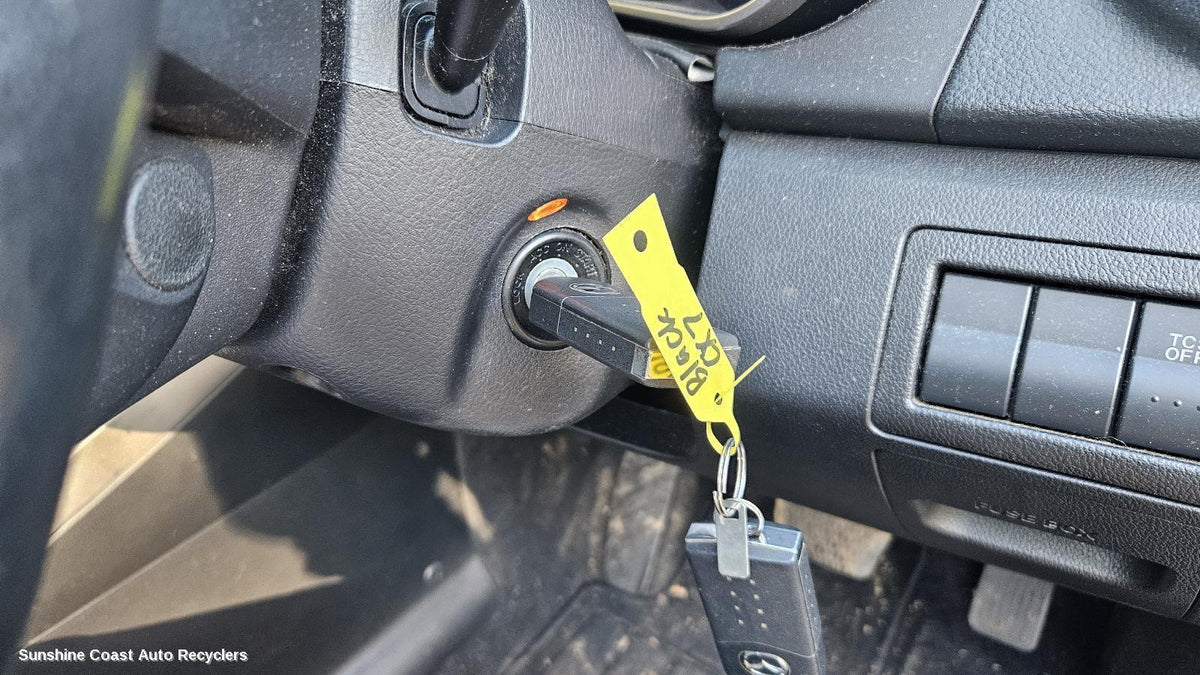 2009-2012 Mazda Cx7 Ignition W  Key