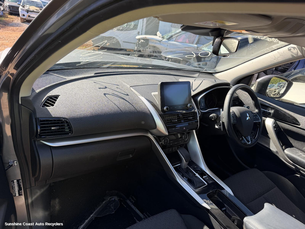 2017-2026 Mitsubishi Eclipse Cross Misc