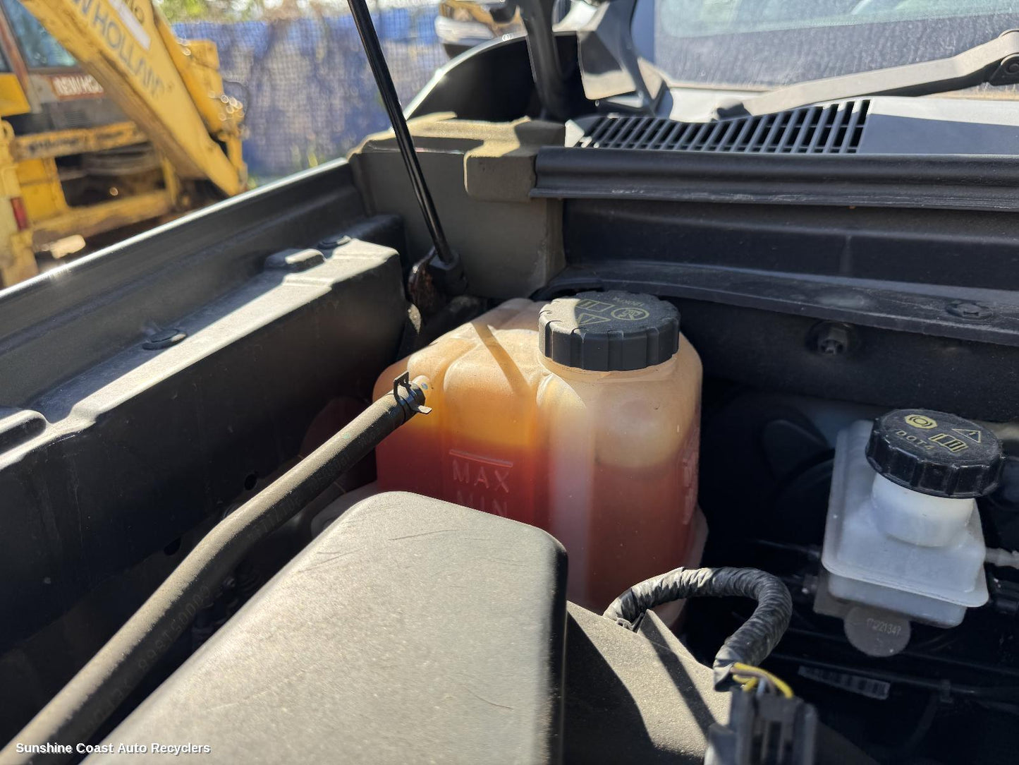 2017-2021 Ldv T60 Overflow Bottle
