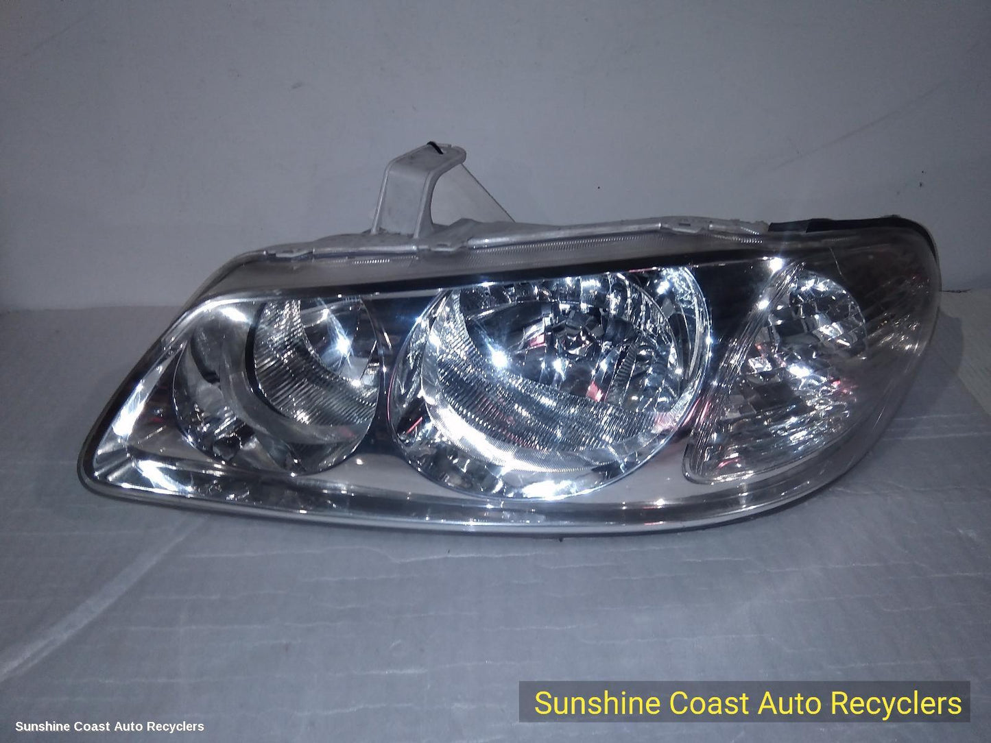 2004 Nissan Pulsar Left Headlamp