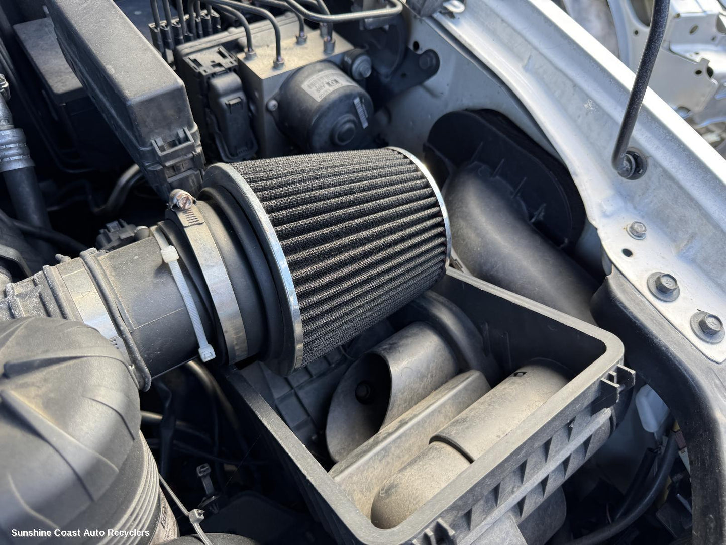 2010 Nissan Navara Air Cleaner Box