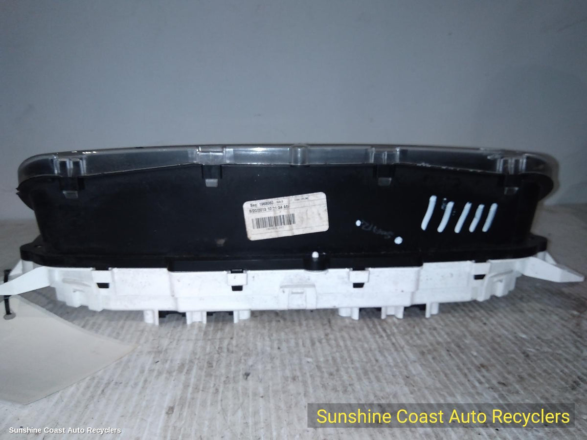2011-2016 Jeep Patriot Instrument Cluster