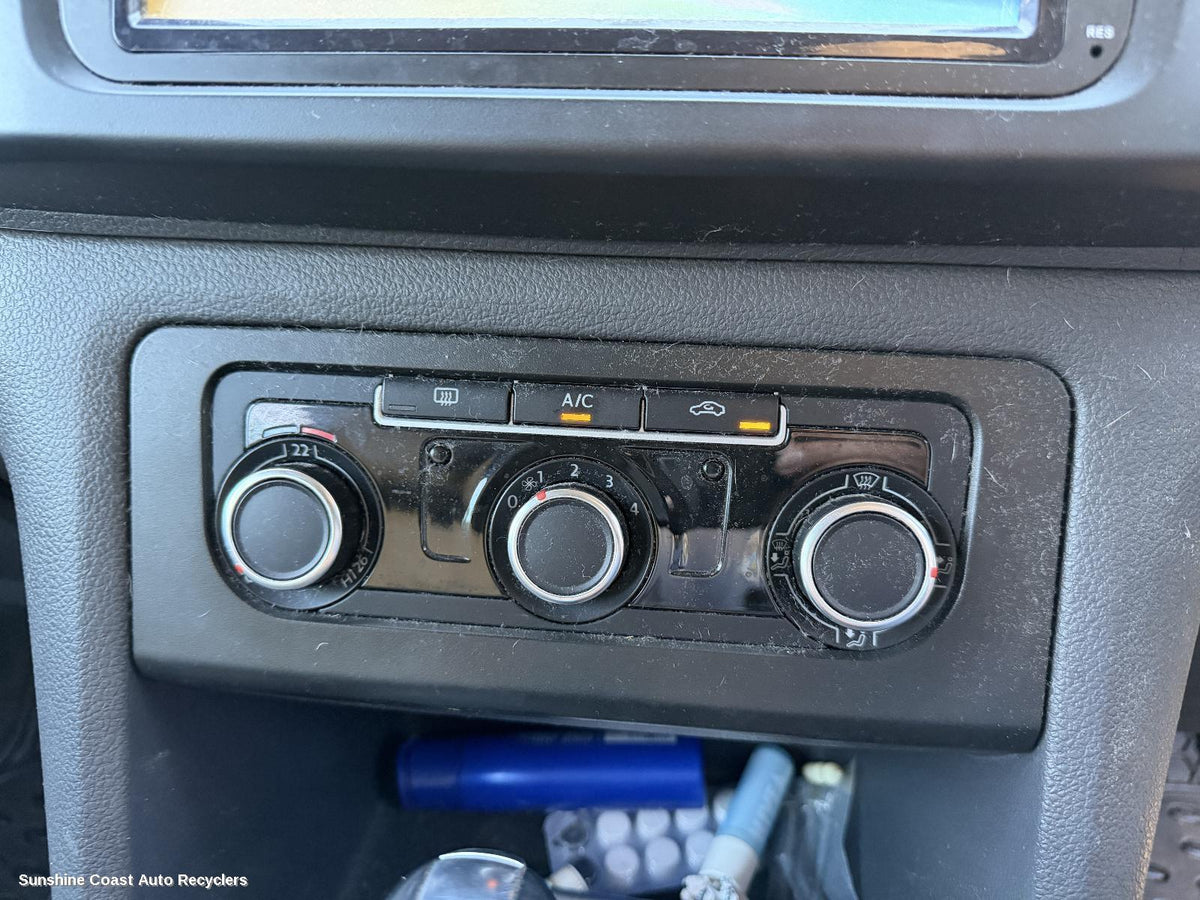 2010-2016 Volkswagen Amarok Heater Ac Controls