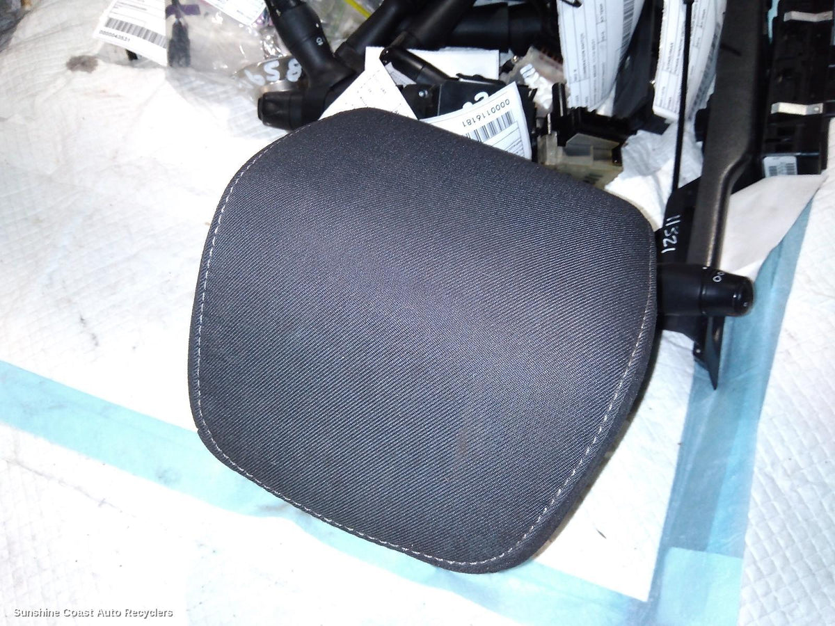2011-2015 Ford Focus Headrest