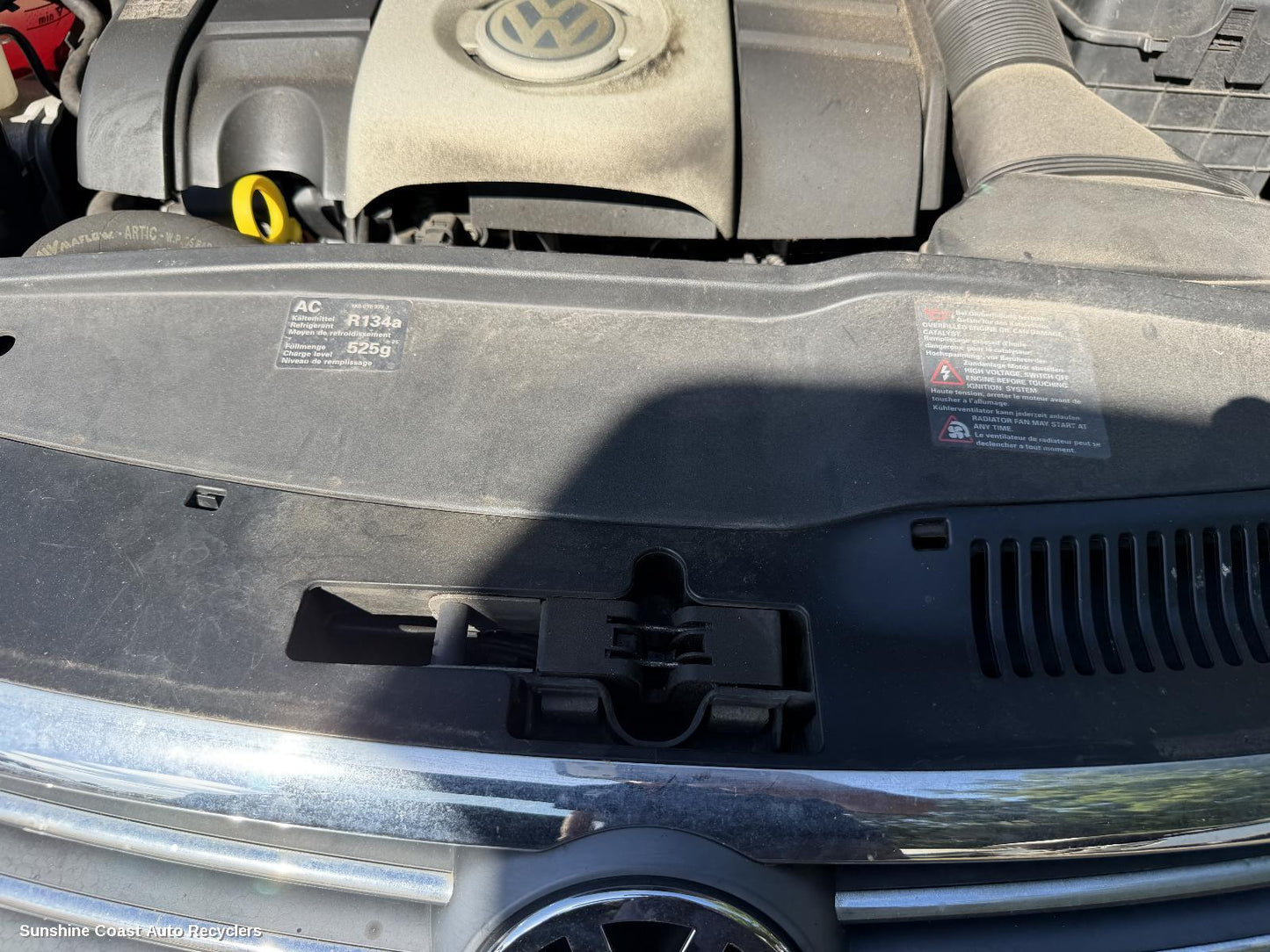 2007-2014 Volkswagen Eos Bonnet Lock Support
