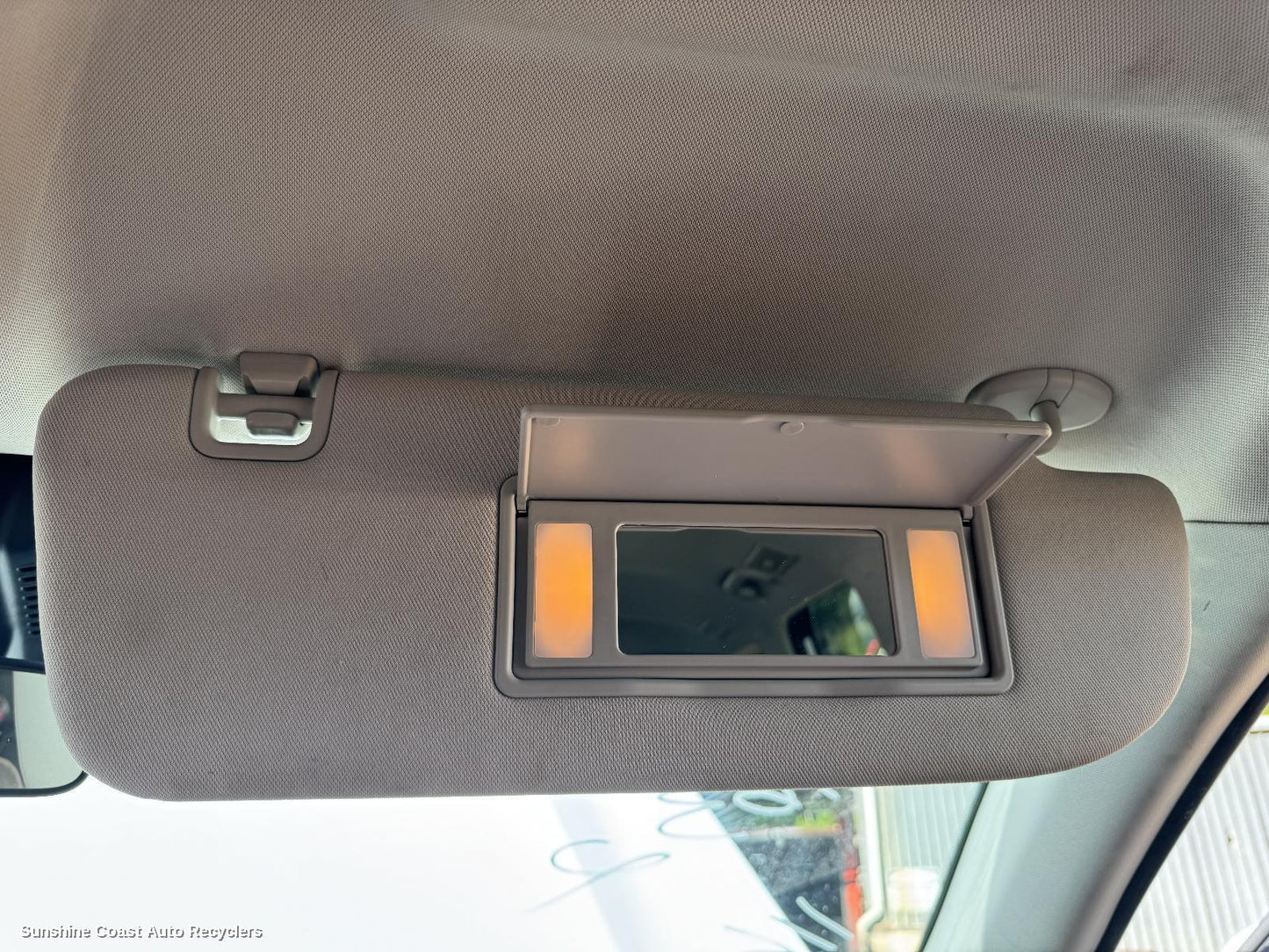 2022 Ldv D90 Sunvisor