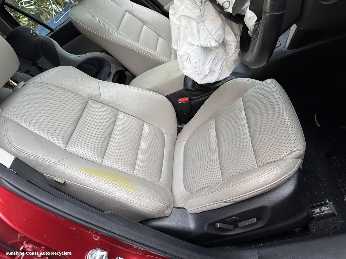 2012-2014 Mazda Cx5 Front Seat