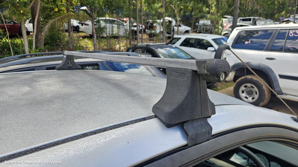 2001-2007 Toyota Corolla Roof Rack Bars