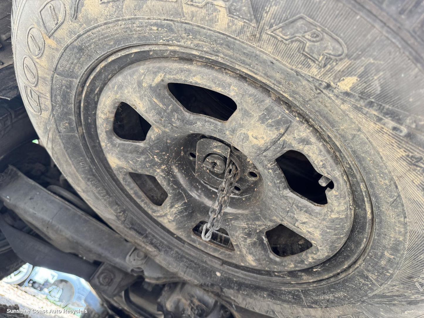 2010 Nissan Pathfinder Spare Wheel Winch