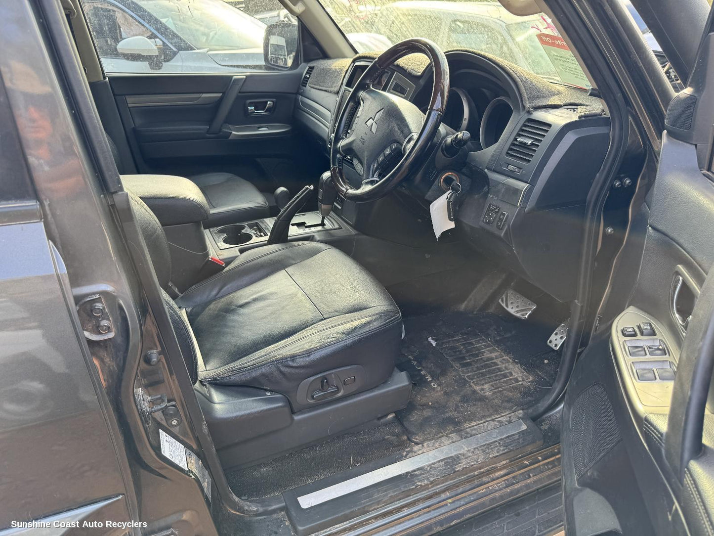 2017 Mitsubishi Pajero Steering Column