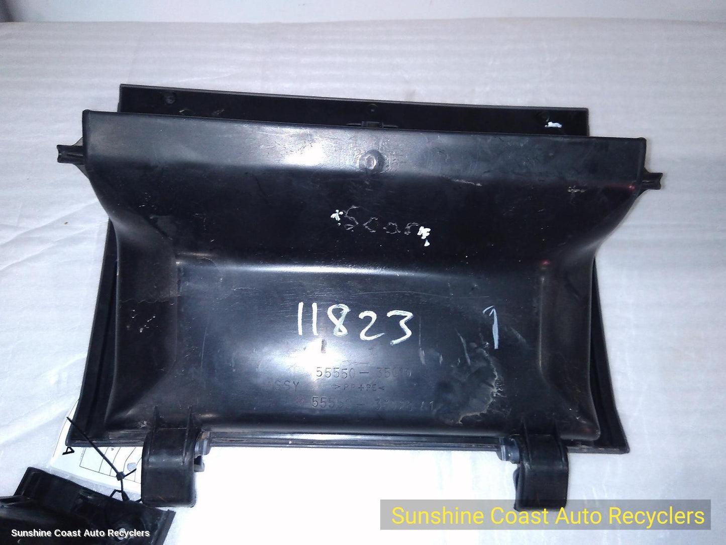 2002 Toyota Hilux Glove Box