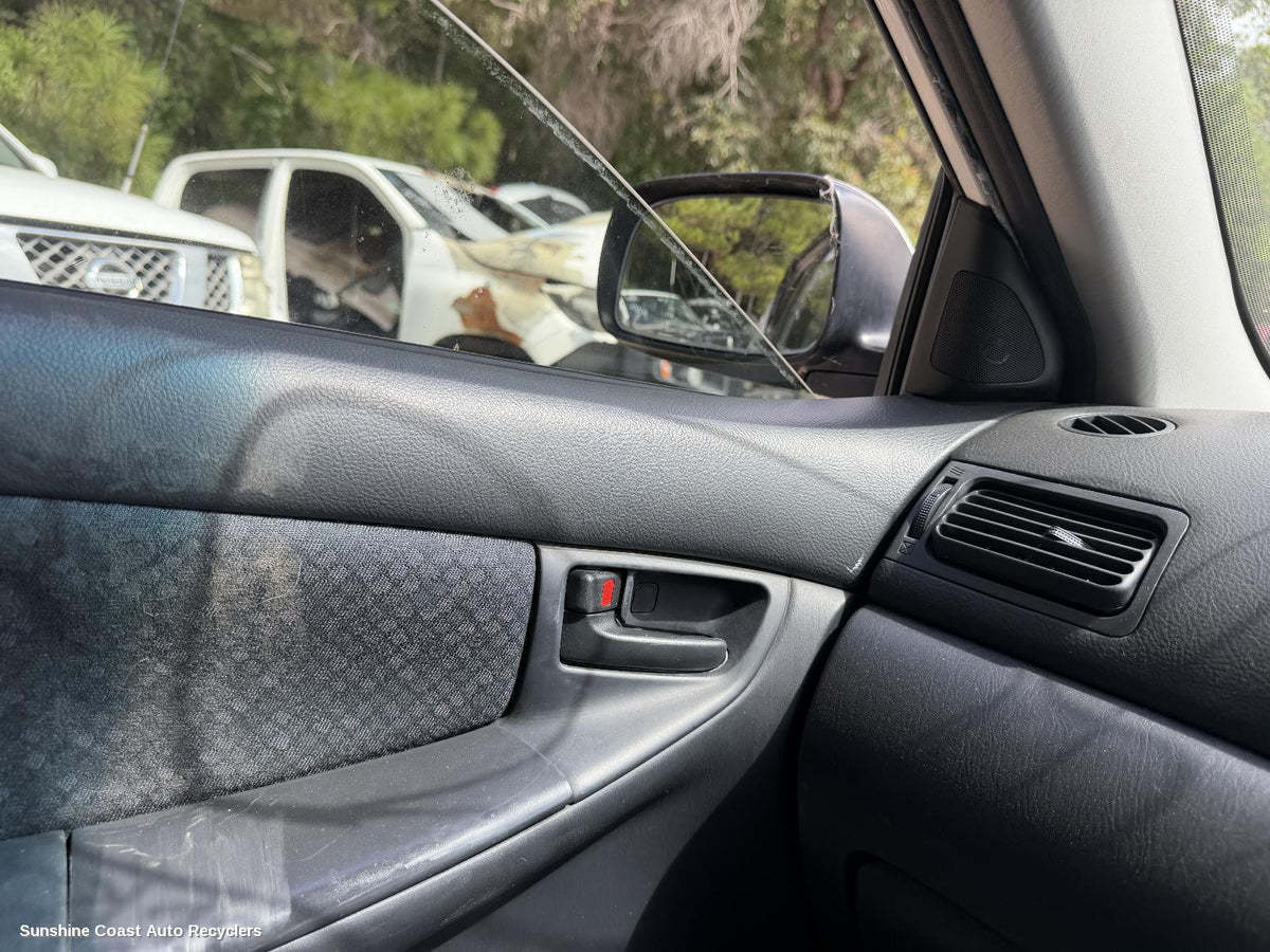 2001-2007 Toyota Corolla Door Handle