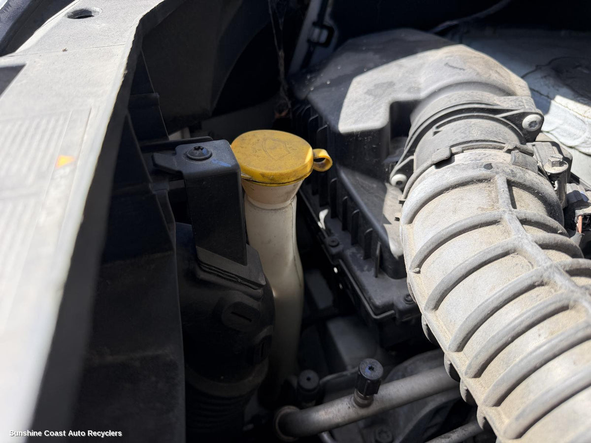 2011-2026 Renault Master Washer Bottle