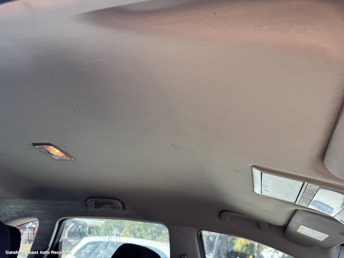 2015 Holden Captiva Hoodlining