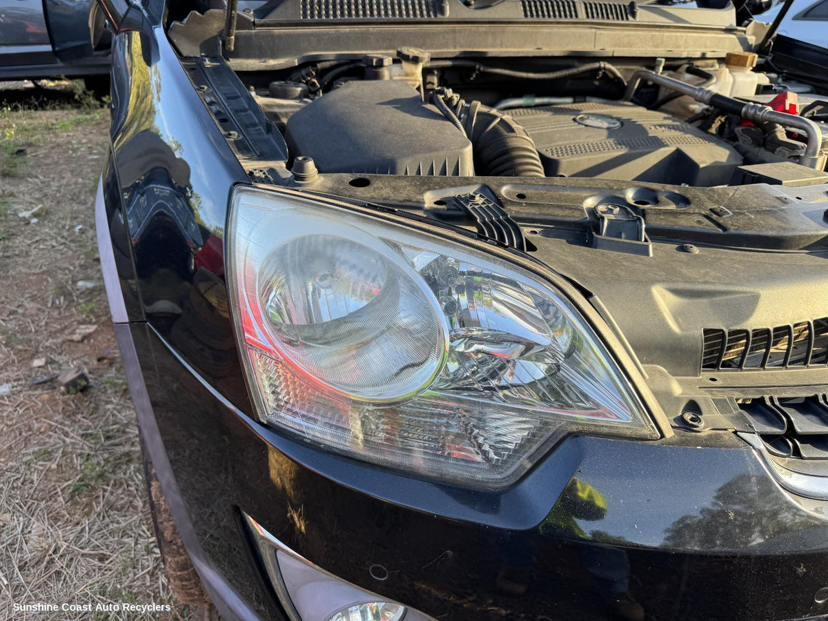 2008-2015 Holden Captiva Right Headlamp