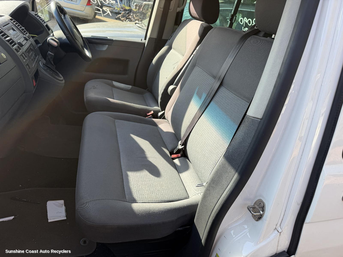 2004-2010 Volkswagen Transporter Front Seat