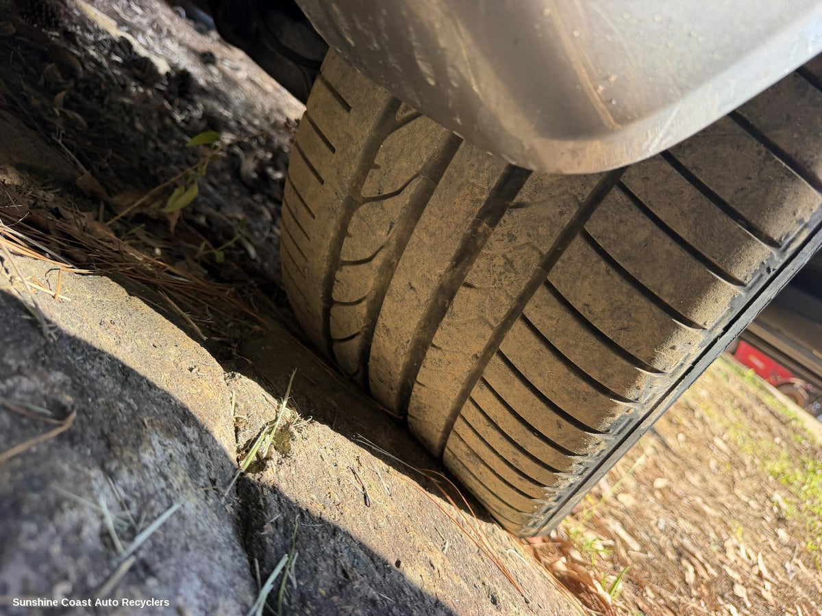 2006-2013 Bmw X5 Tyre