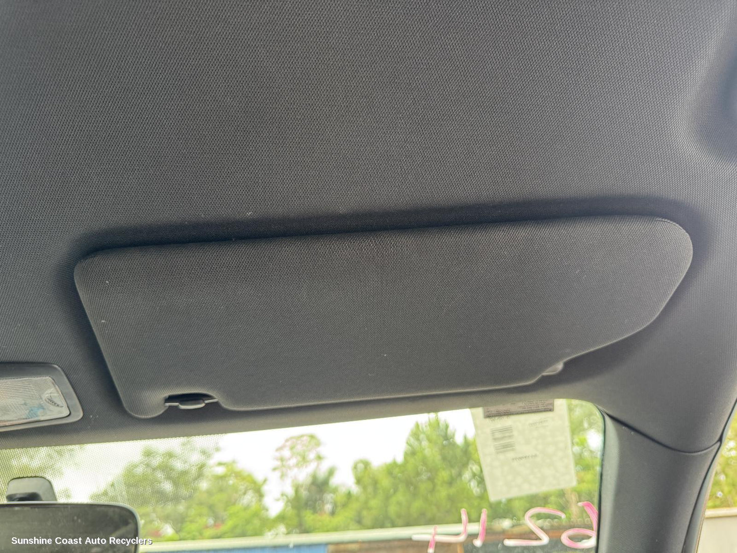 2018 Mitsubishi Outlander Sunvisor