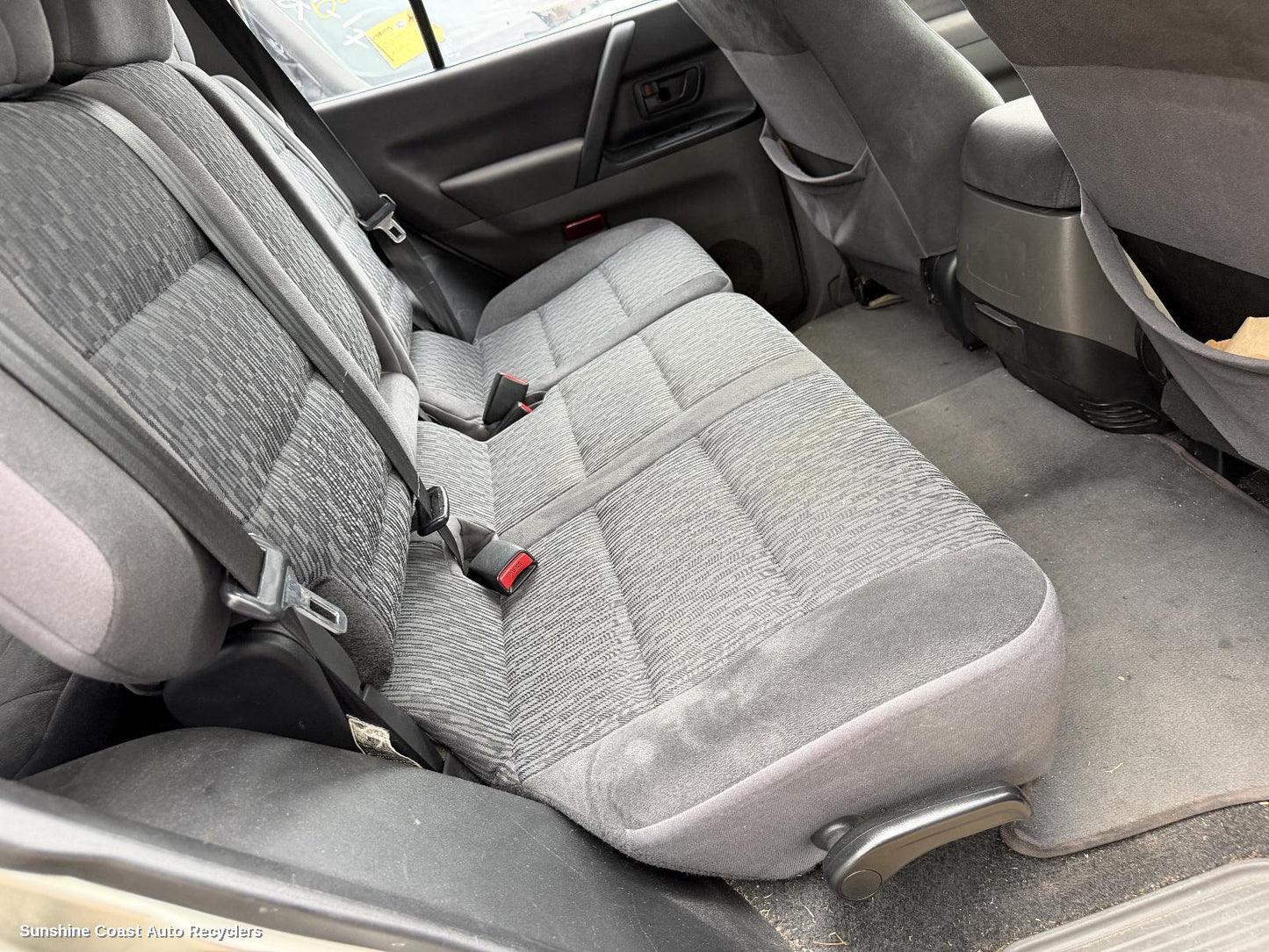 2002-2006 Mitsubishi Pajero Seatbelt Stalk