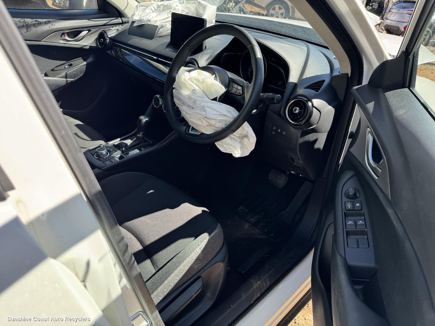 2018-2025 Mazda Cx3 Console