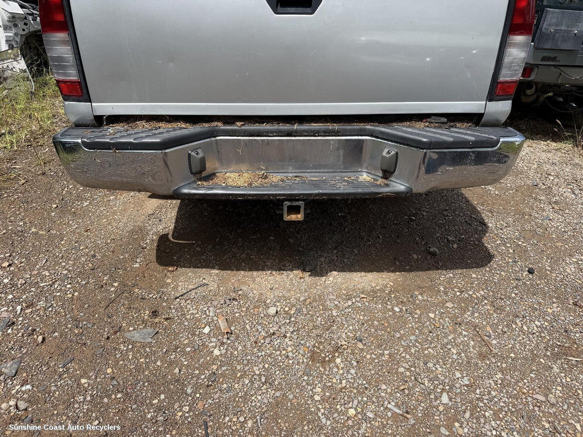 2008-2015 Nissan Navara Towbar