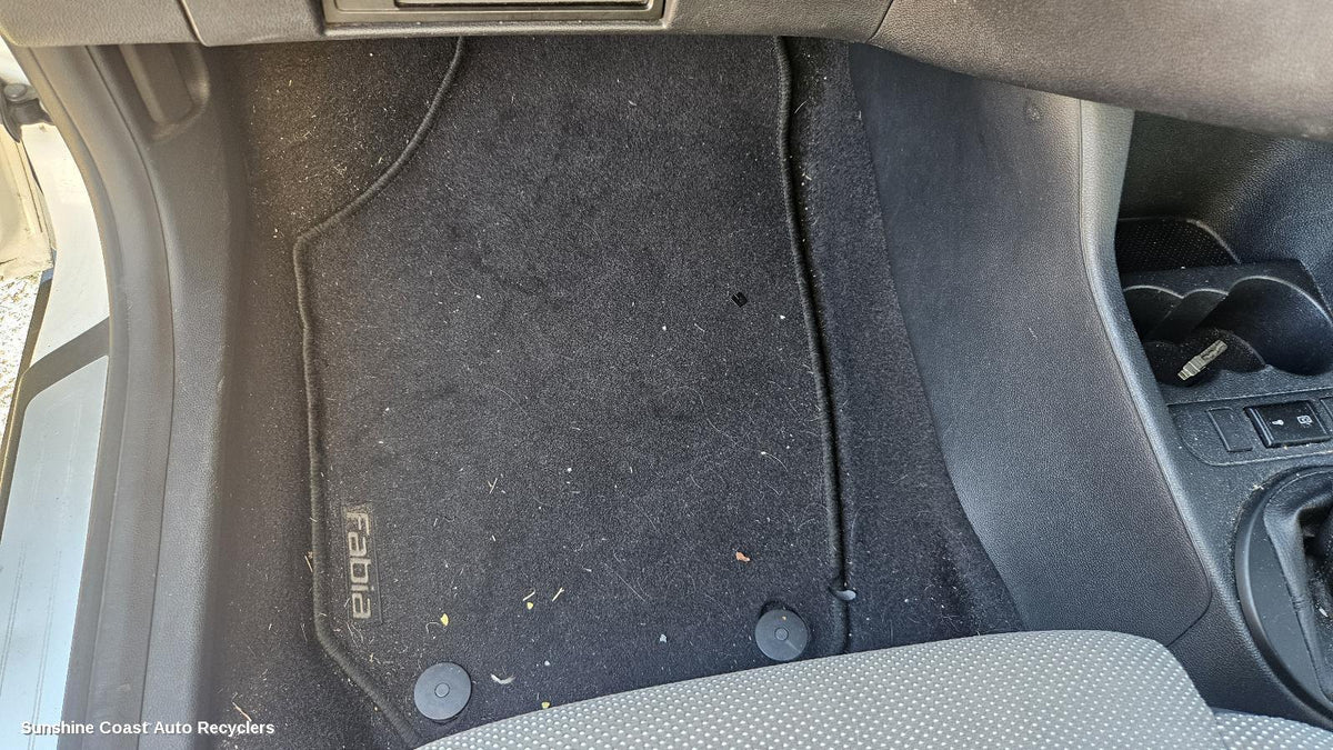 2010-2015 Skoda Fabia Floor Mats