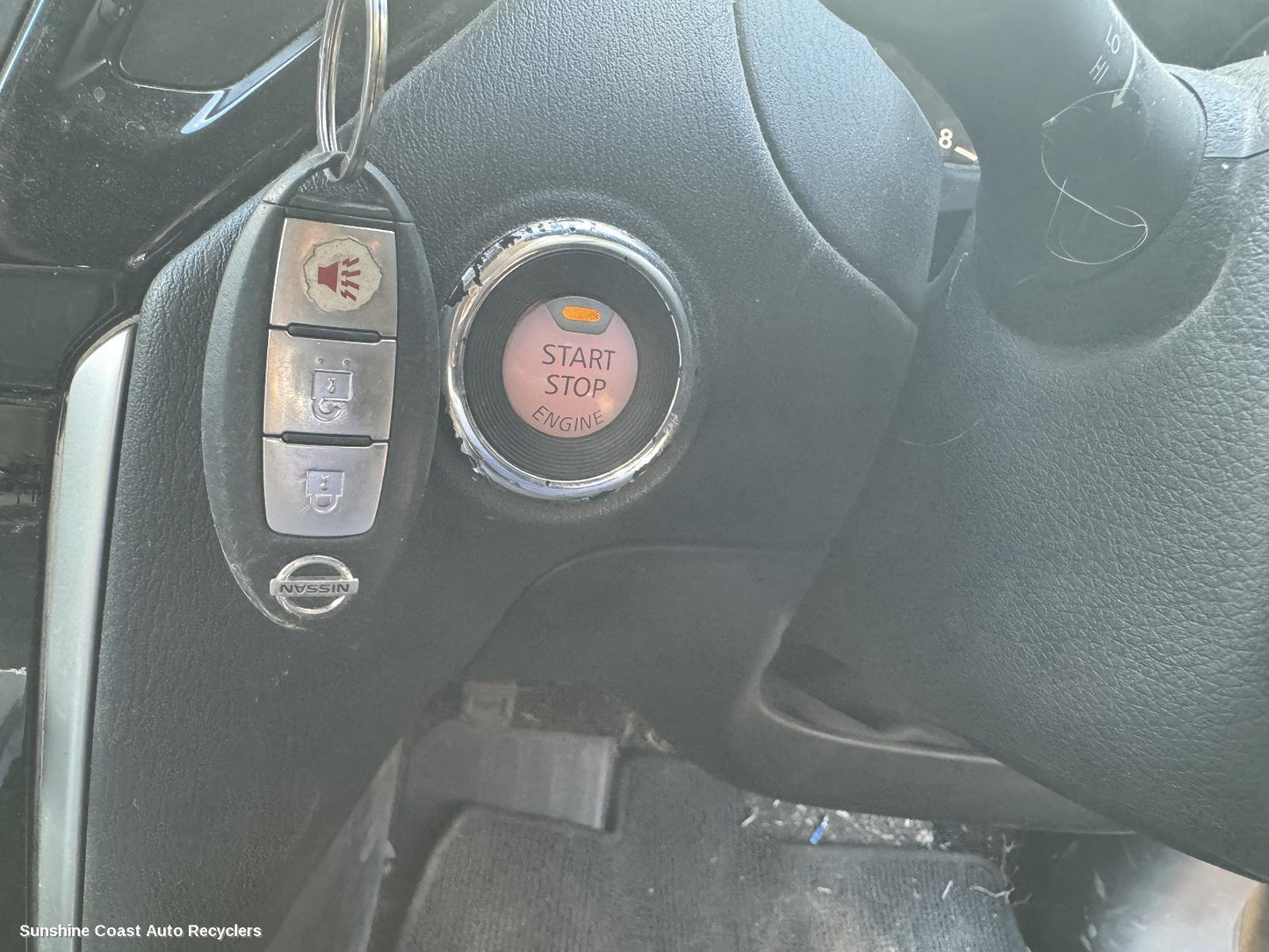 2016 Nissan Pathfinder Ignition W  Key