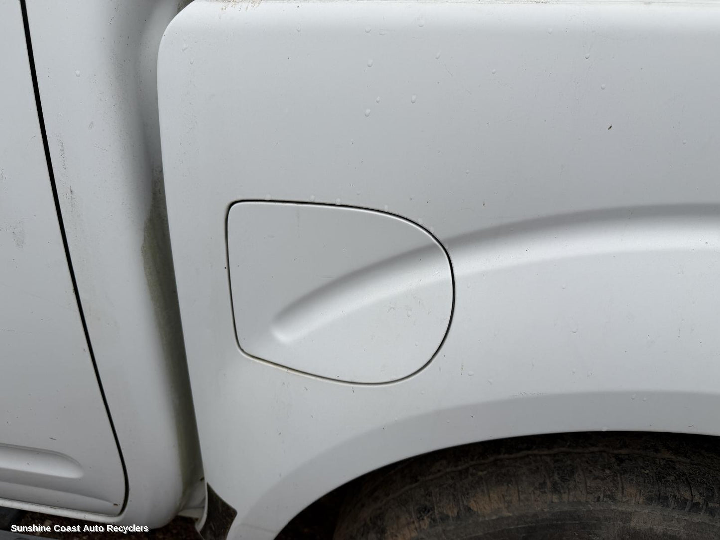 2011 Nissan Navara Fuel Door   Filler