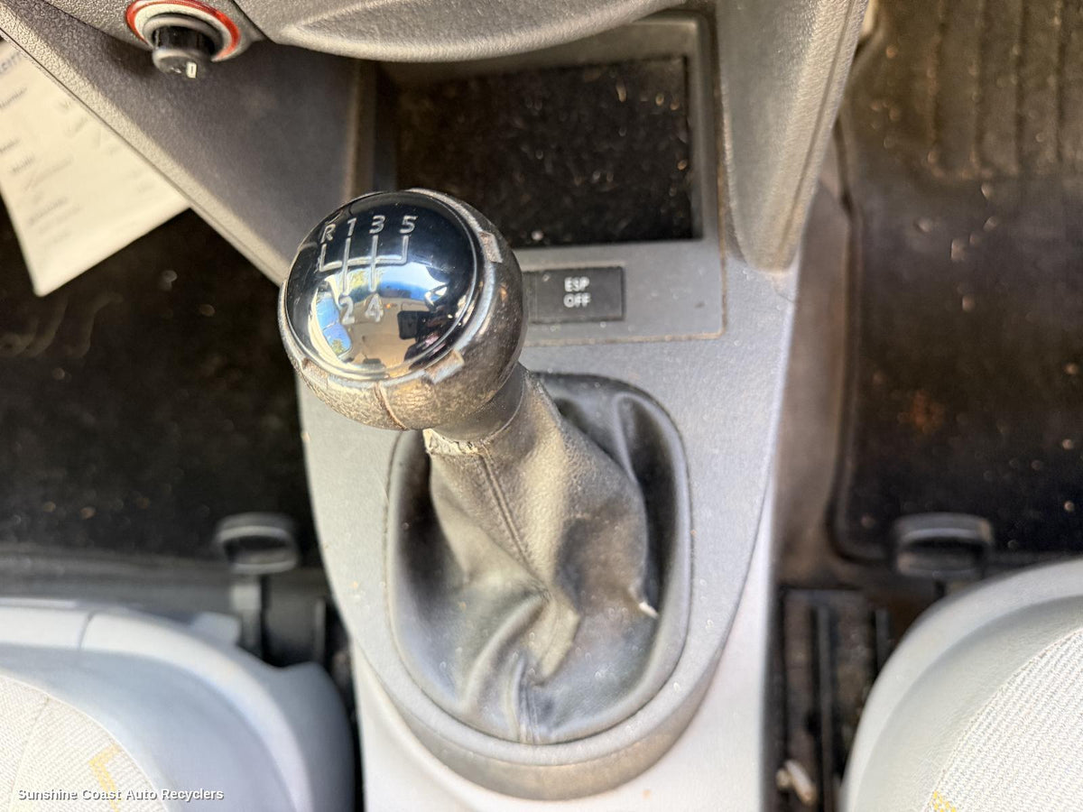 2004-2010 Volkswagen Caddy Gear Stick Shifter