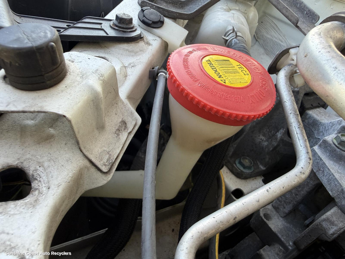 2013-2021 Nissan Qashqai Washer Bottle