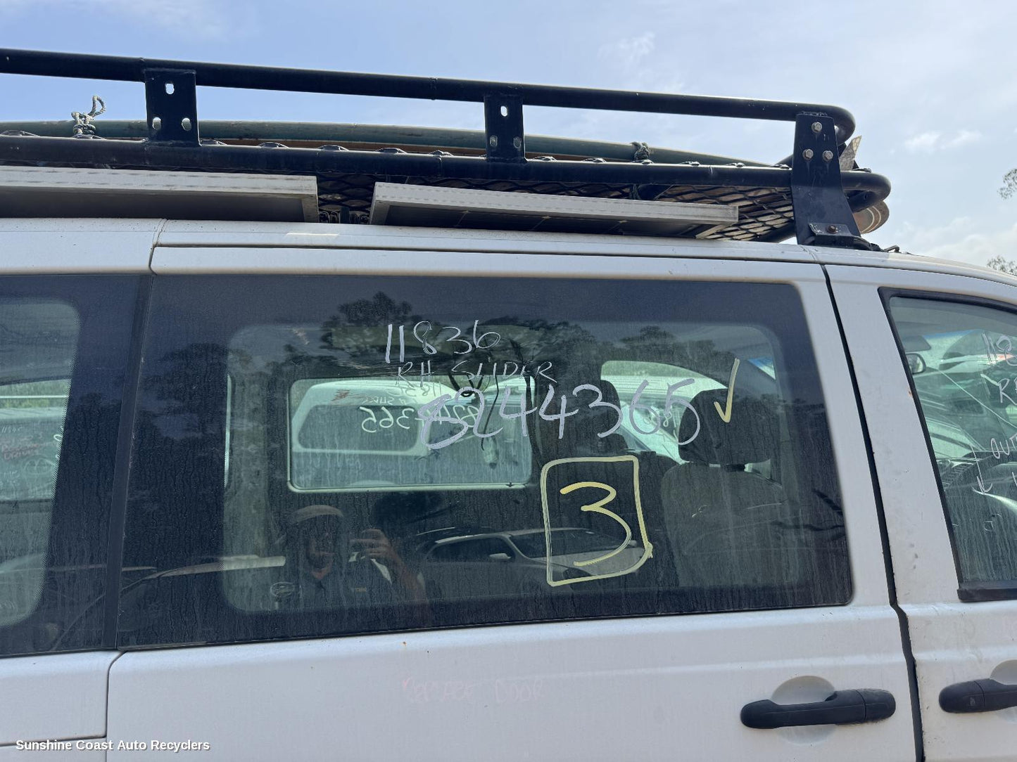 2005 Mercedes Vito Right Rear Door Window
