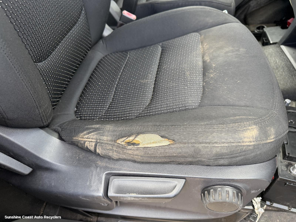 2020-2026 Ldv Deliver 9 Front Seat