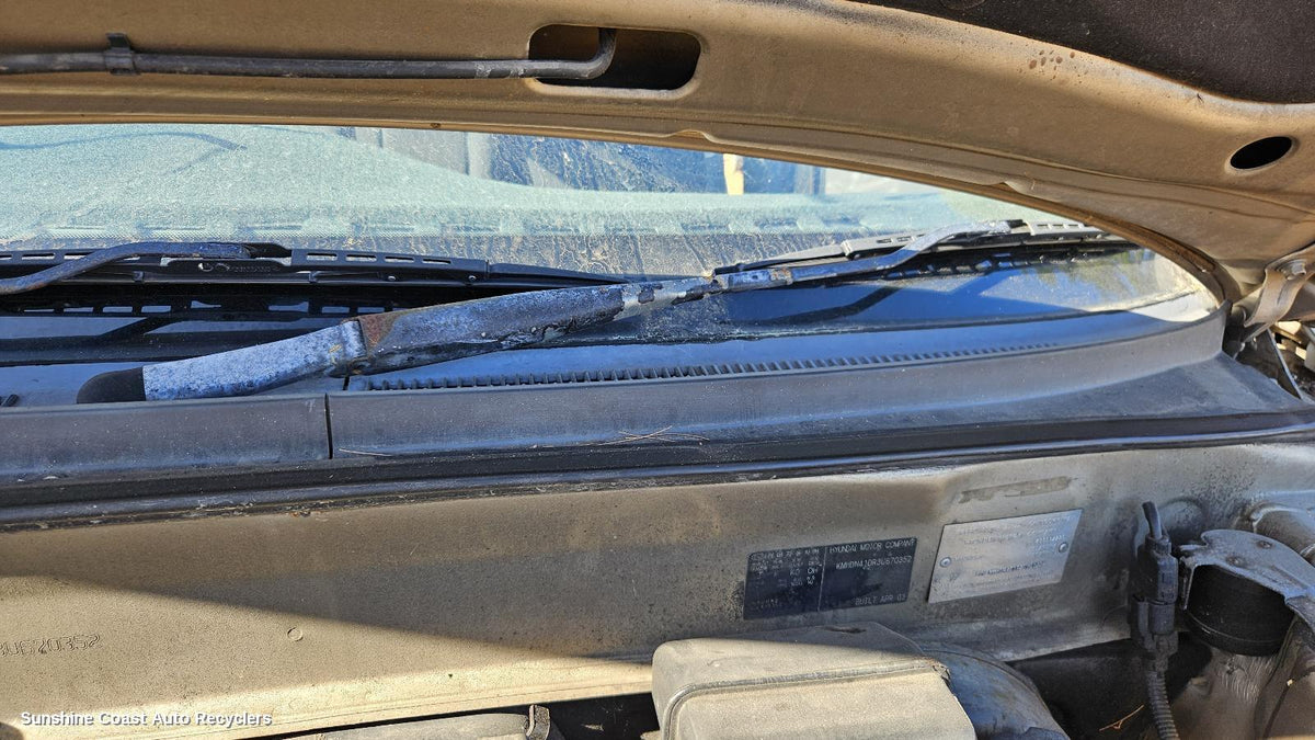 2000-2003 Hyundai Elantra Wiper Arm