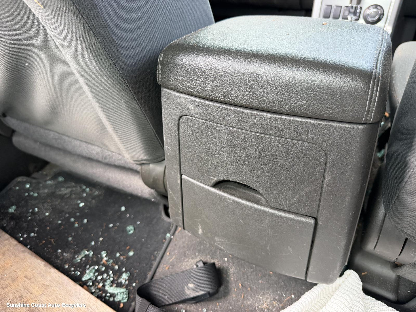 2005-2015 Nissan Navara Console