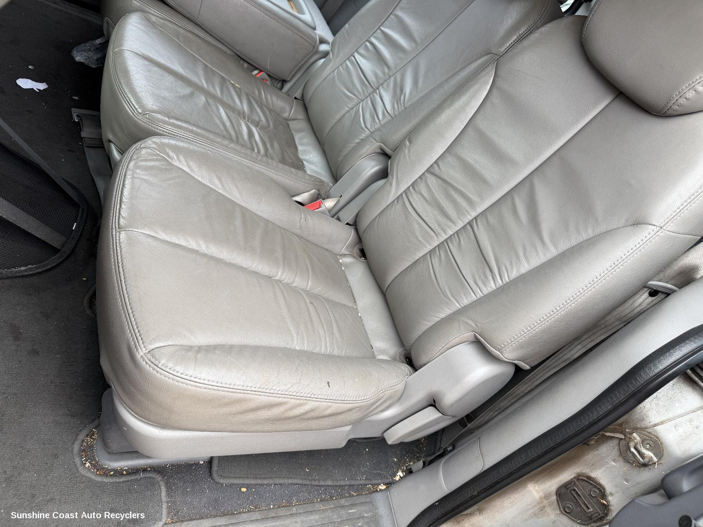 2005-2014 Kia Carnival/grand Carnival 2nd Seat  Rear Seat