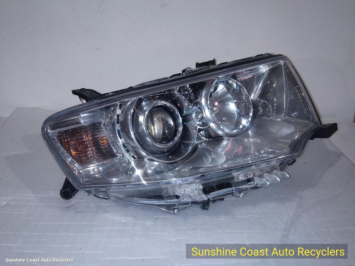 2012 Mitsubishi Challenger Right Headlamp
