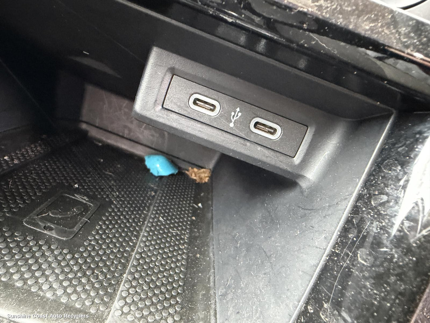 2020-2025 Volkswagen T-cross Misc Switch Relay