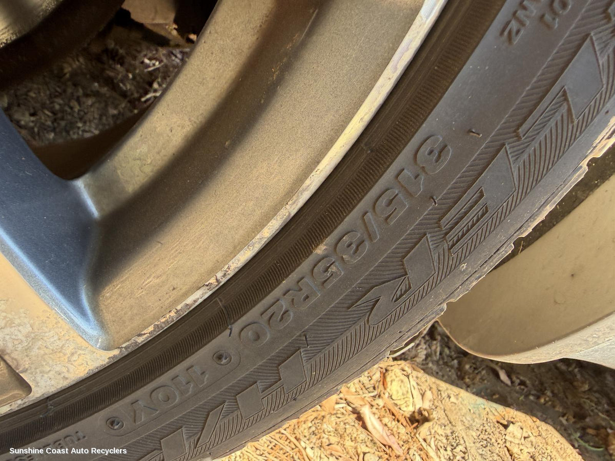2006-2013 Bmw X5 Tyre