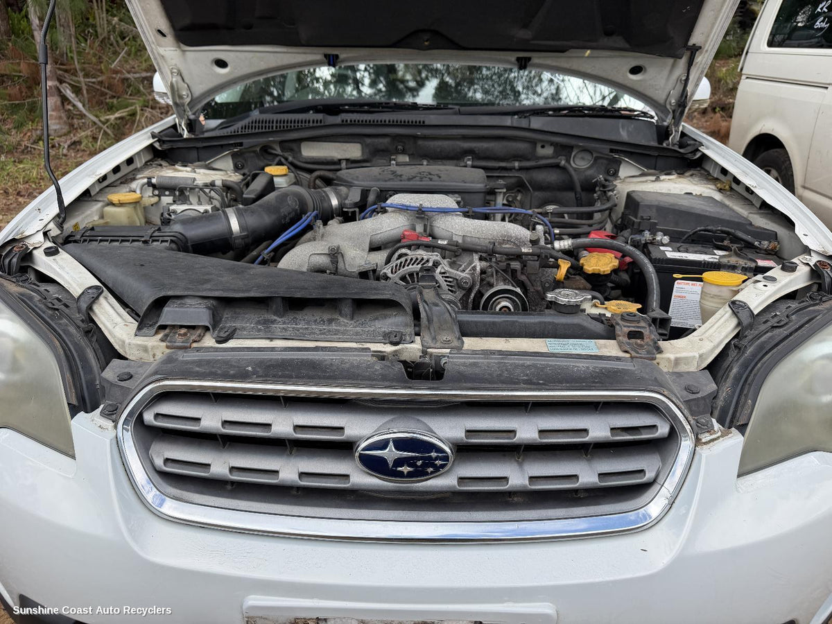 2003-2006 Subaru Outback Grille