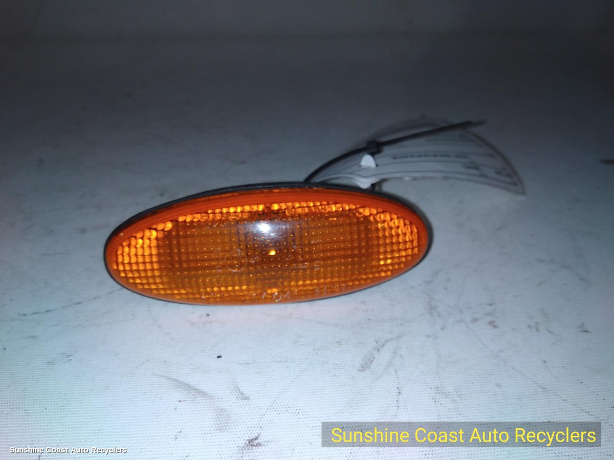 2001-2002 Mazda Bravo Right Indicator Fog Side