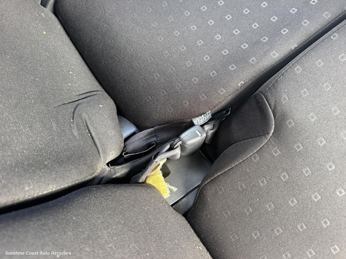 2005-2011 Toyota Yaris Seatbelt Stalk