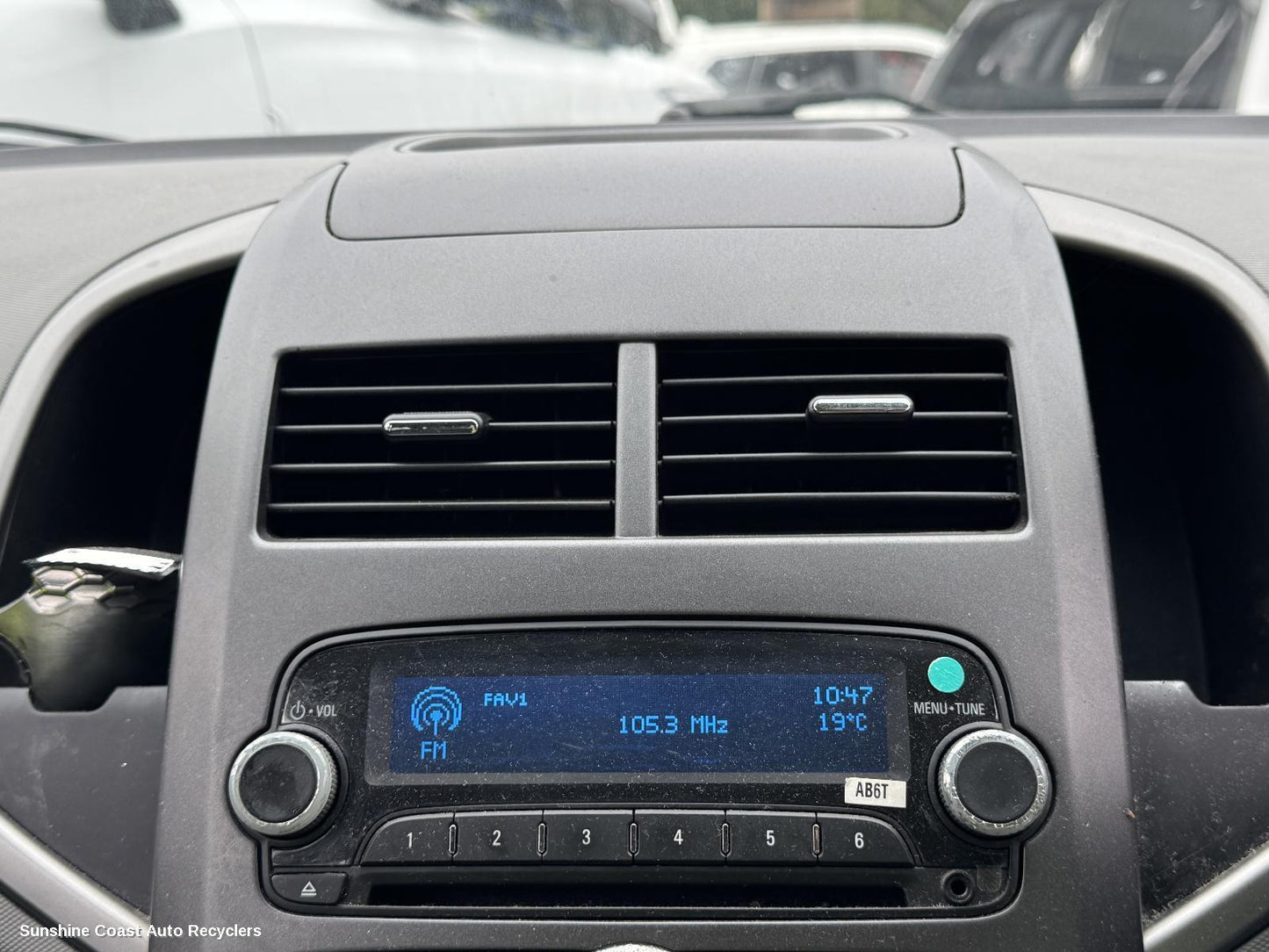 2013 Holden Barina Radio Cd Dvd Sat Tv