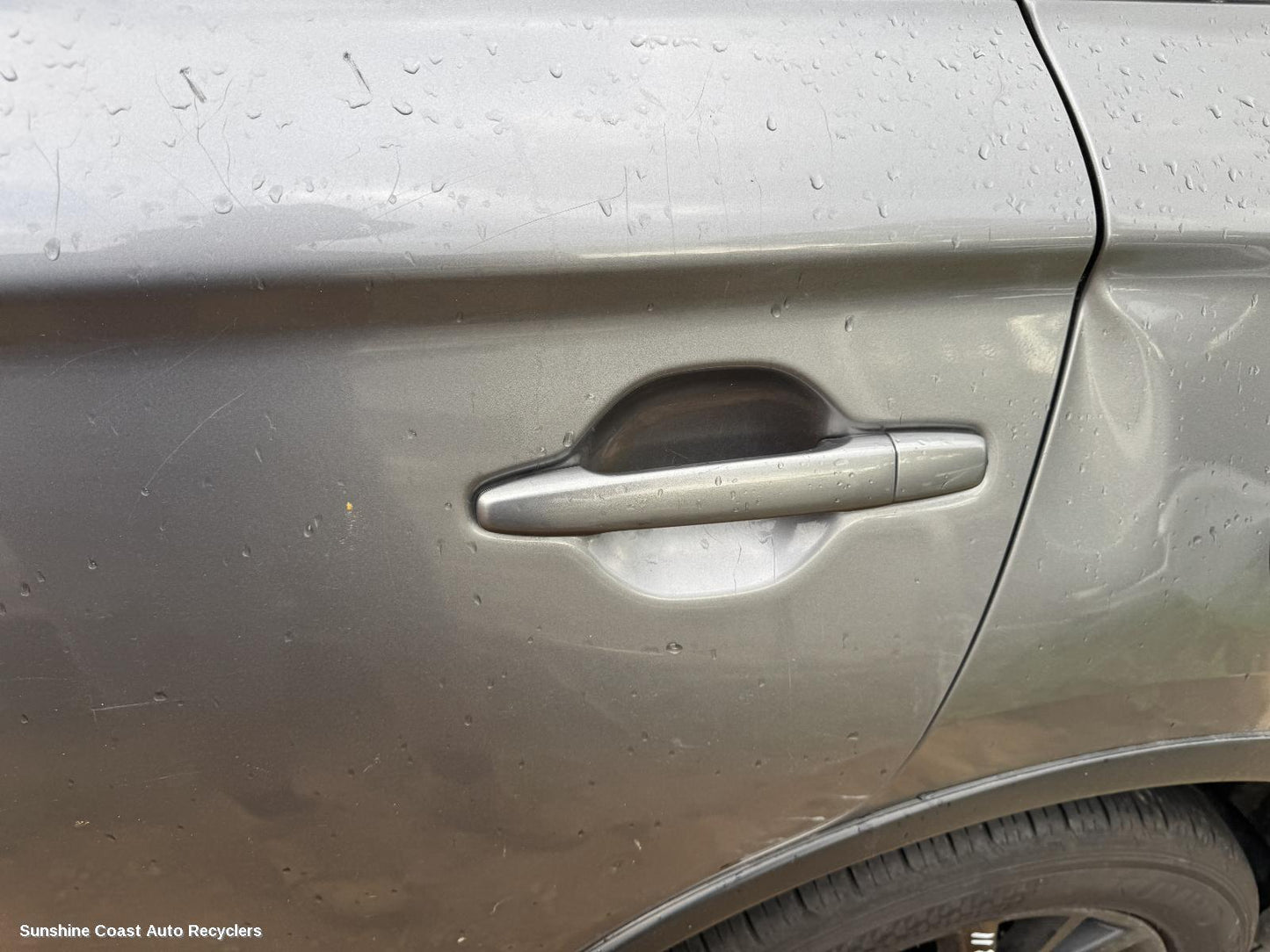2018 Mitsubishi Outlander Door Handle