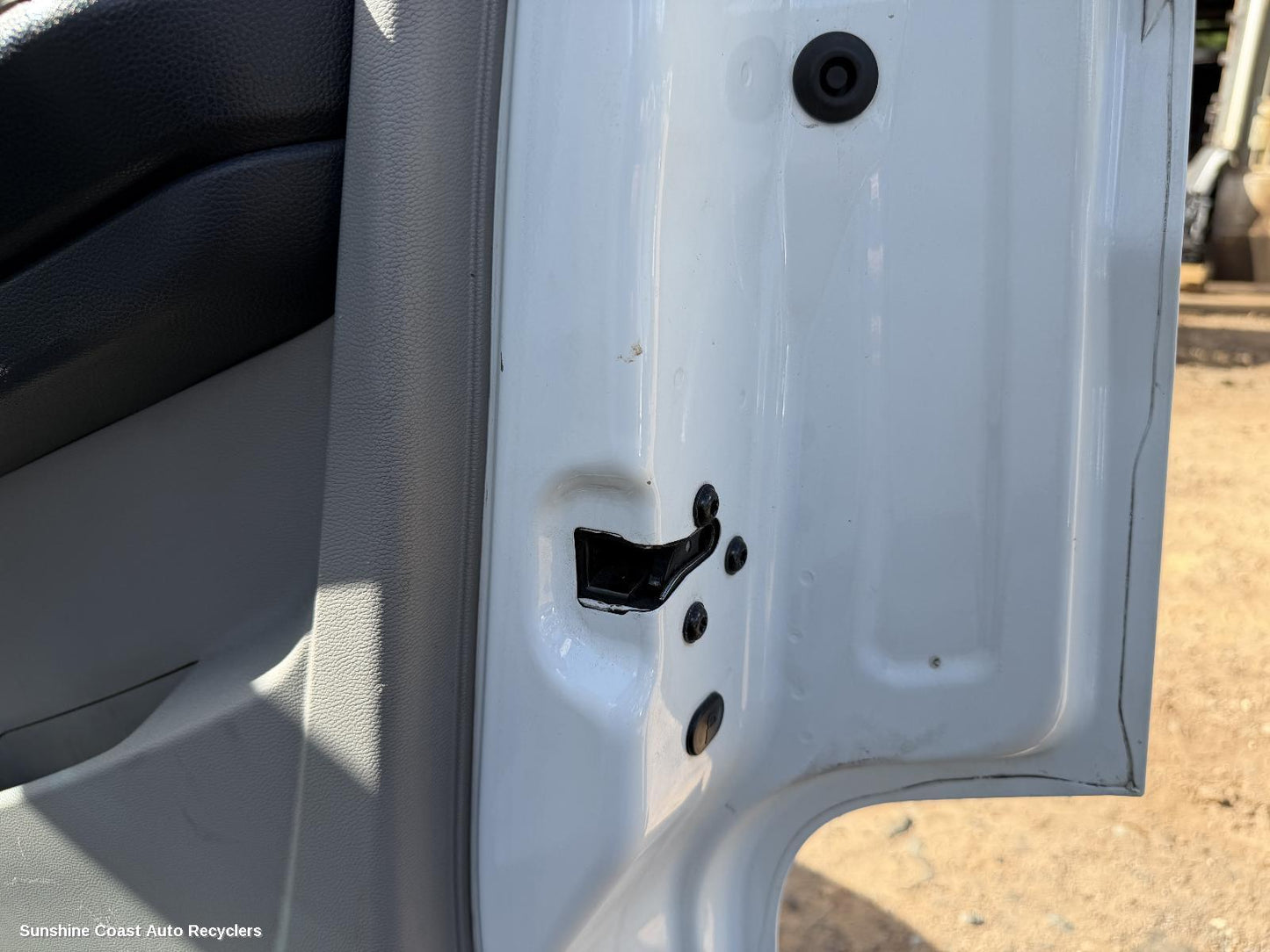 2020-2026 Ldv Deliver 9 Door Boot Gate Lock