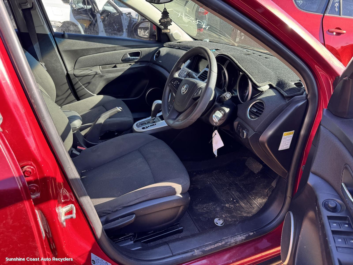2009-2014 Holden Cruze Left Guard
