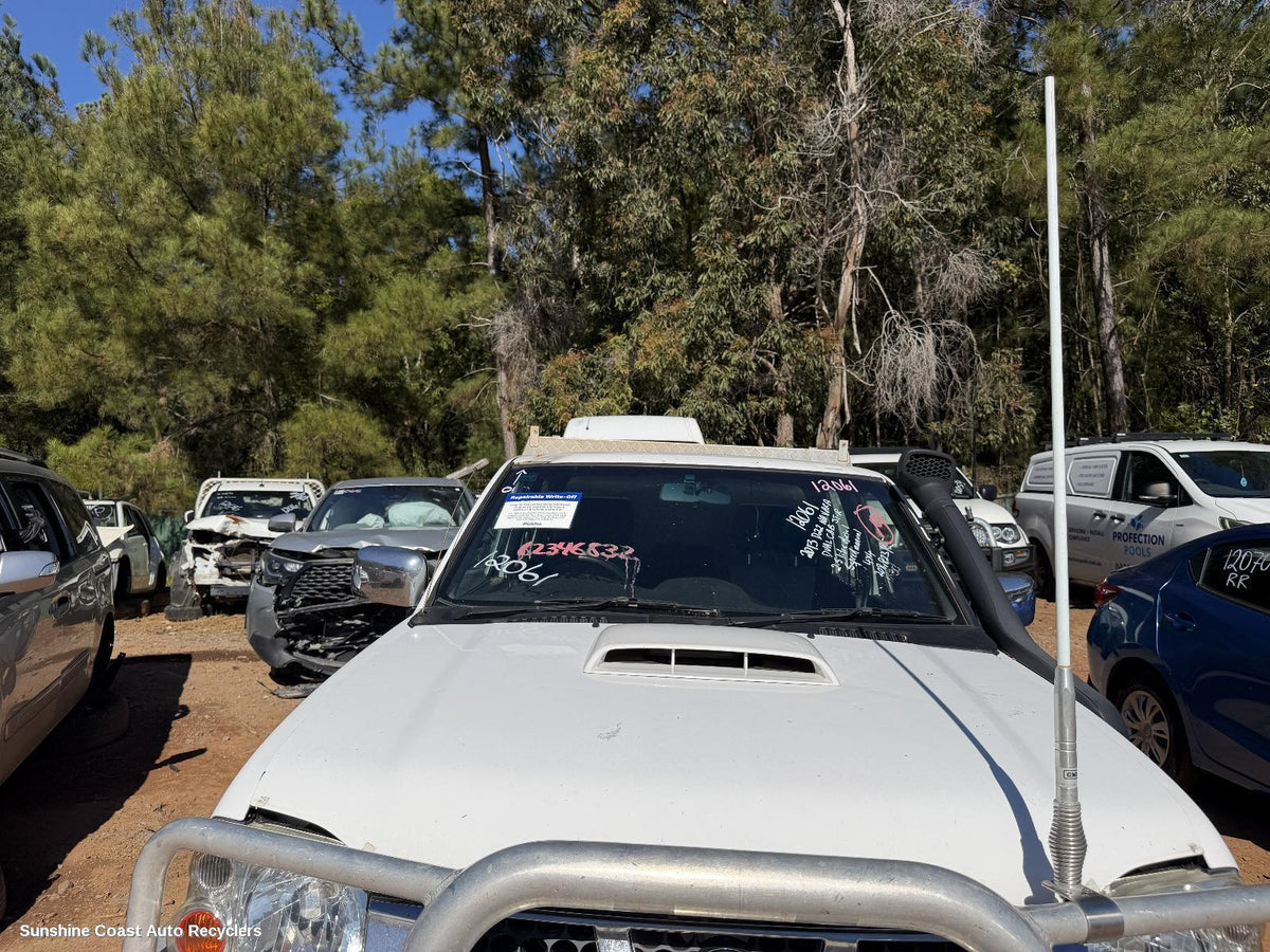 2008-2015 Nissan Navara Bonnet